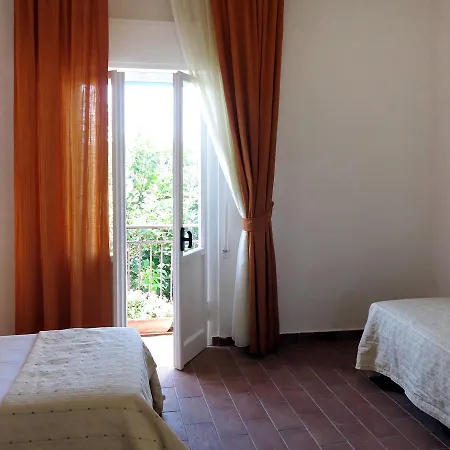 Апартаменты Agr. Il Giardino Fra Gli Ulivi 180s